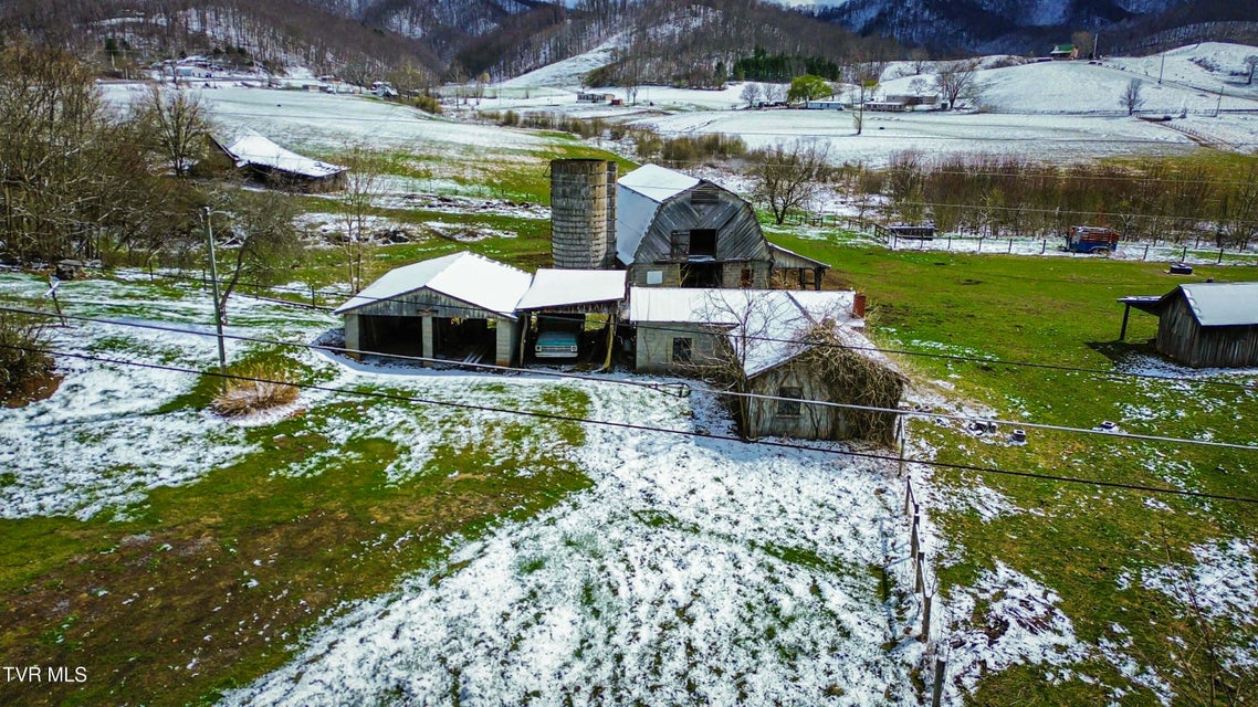 Photo #27: 18 Old Quarry Road