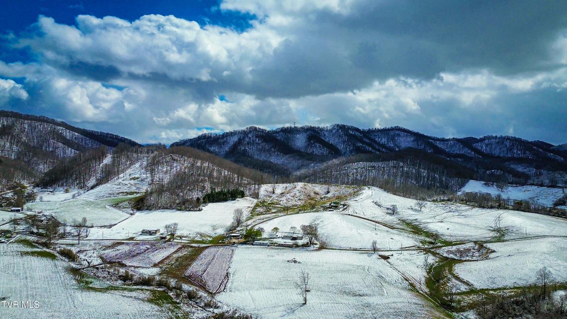 Photo #32: 18 Old Quarry Road