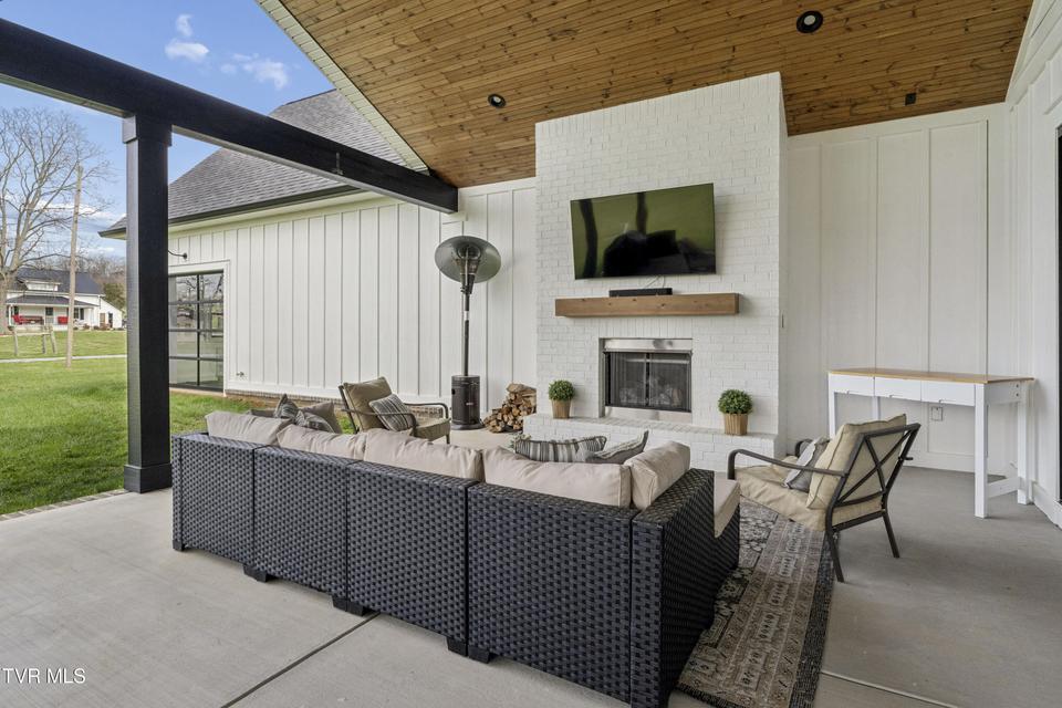 Photo #86: 133 Wake Robin Lane