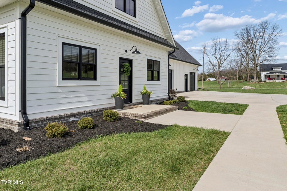 Photo #97: 133 Wake Robin Lane