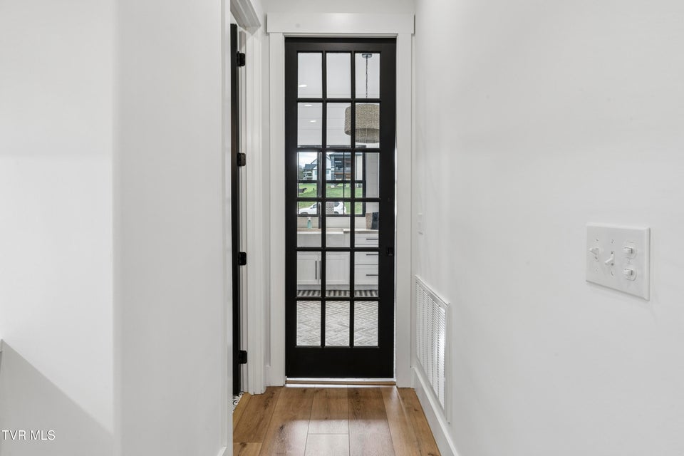 Photo #25: 133 Wake Robin Lane