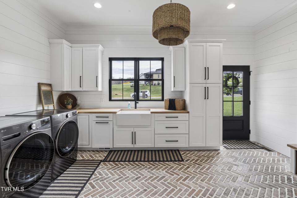 Photo #27: 133 Wake Robin Lane