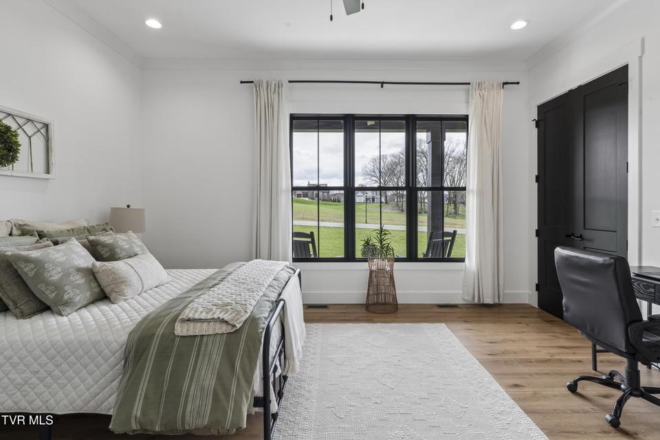 Photo #31: 133 Wake Robin Lane