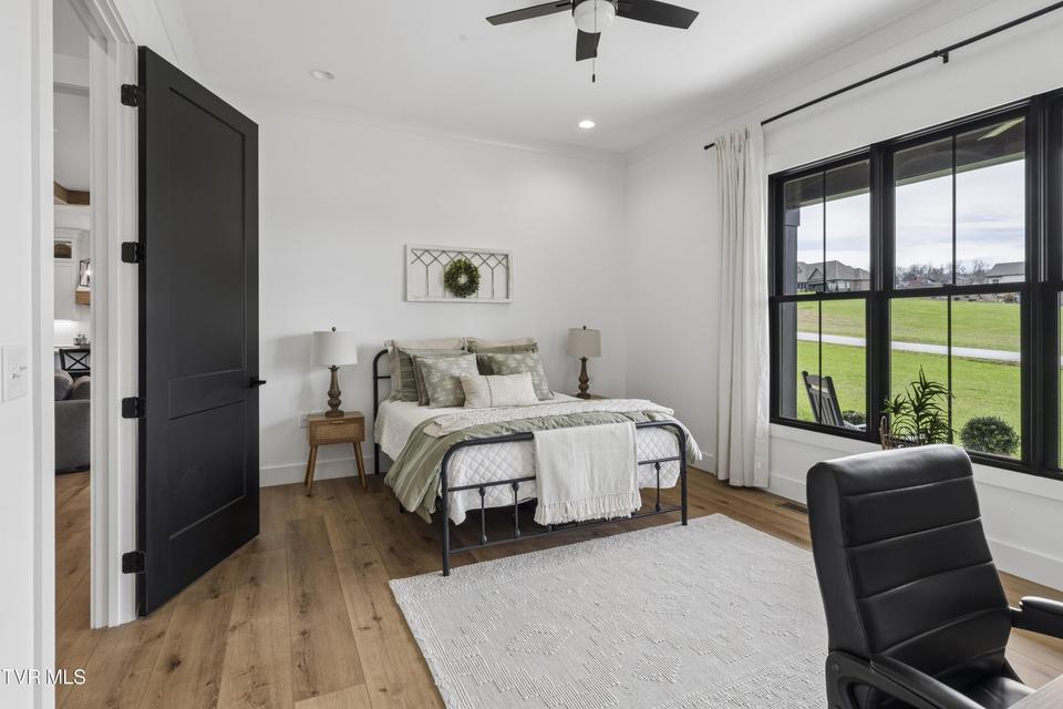 Photo #35: 133 Wake Robin Lane