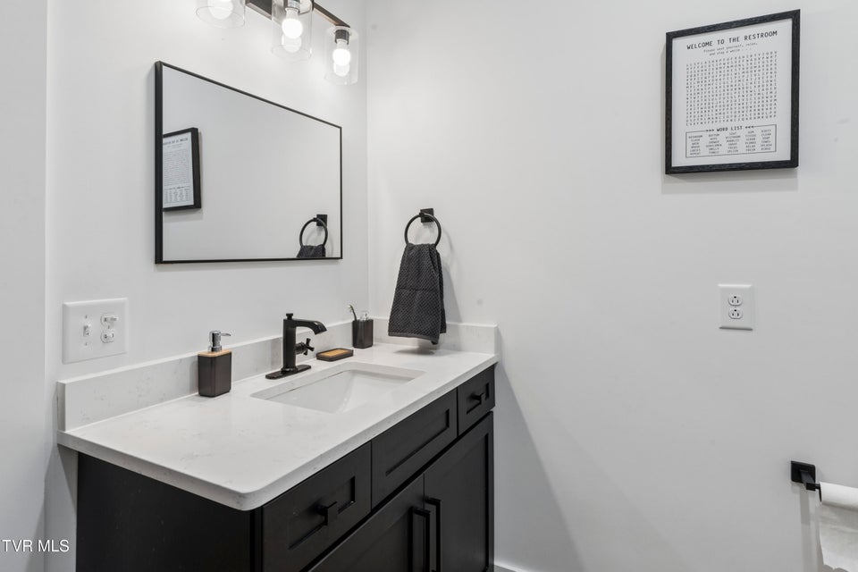 Photo #58: 133 Wake Robin Lane