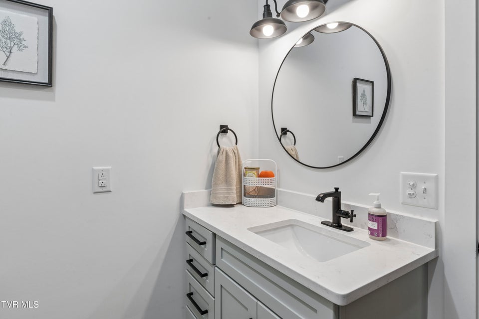 Photo #60: 133 Wake Robin Lane