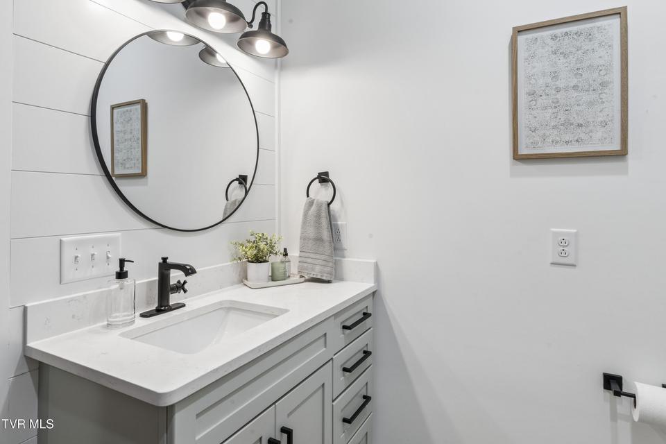 Photo #65: 133 Wake Robin Lane