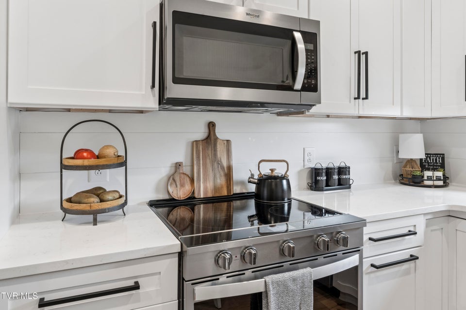 Photo #74: 133 Wake Robin Lane