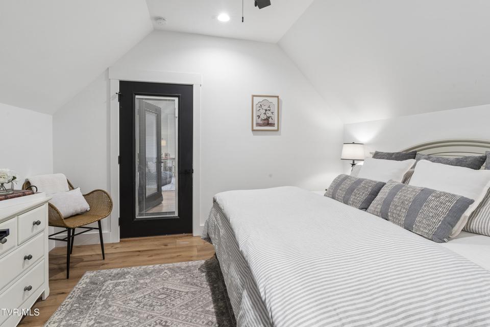 Photo #77: 133 Wake Robin Lane