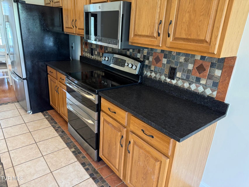 Photo #66: 117 Barefoot Landing Drive