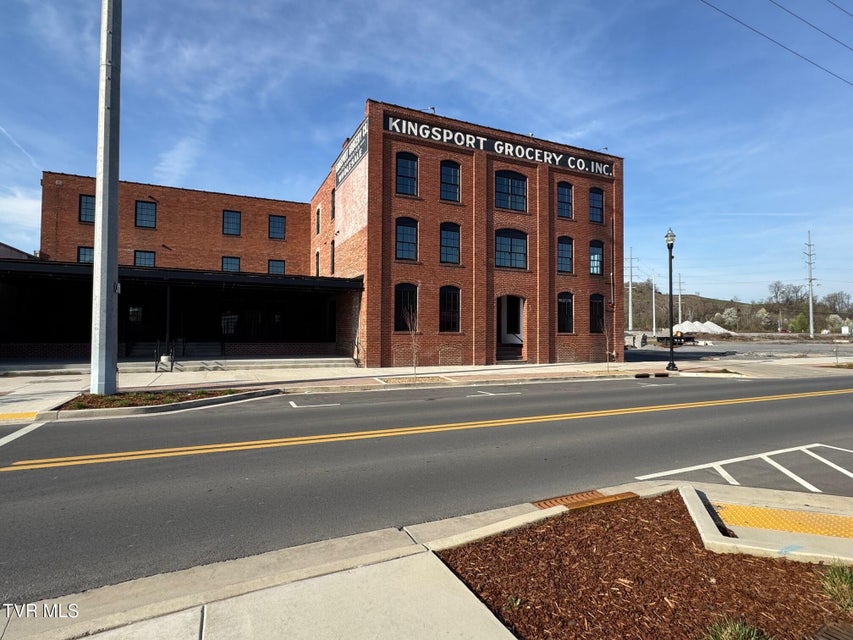 Photo #16: 453 Main Street