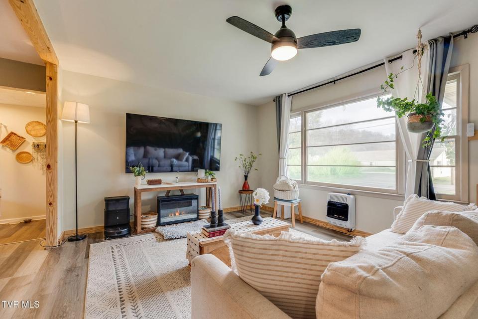 Photo #6: 2104 Miller Lane