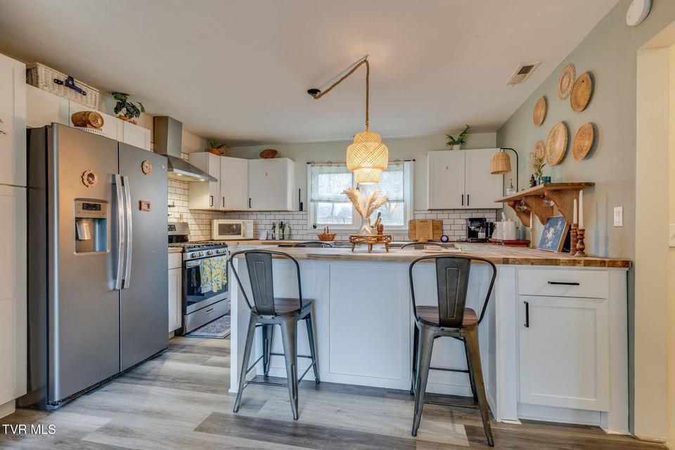 Photo #9: 2104 Miller Lane