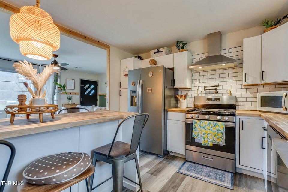 Photo #11: 2104 Miller Lane