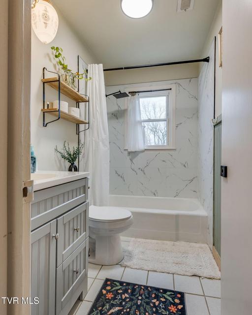 Photo #12: 2104 Miller Lane