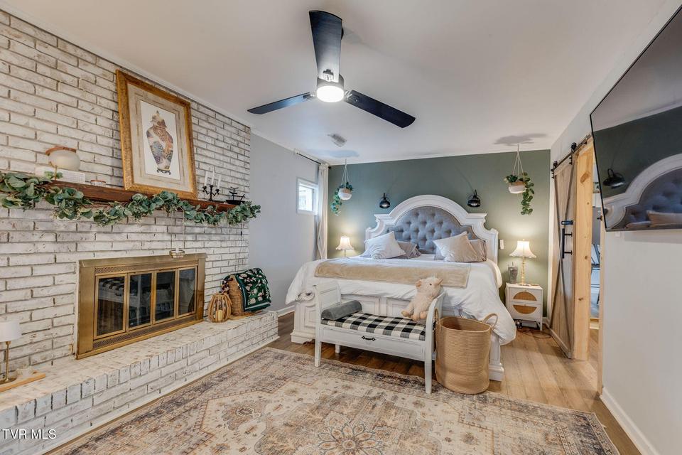 Photo #14: 2104 Miller Lane