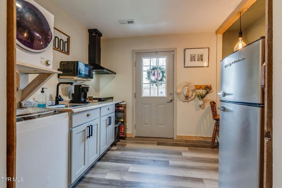 Photo #29: 2104 Miller Lane