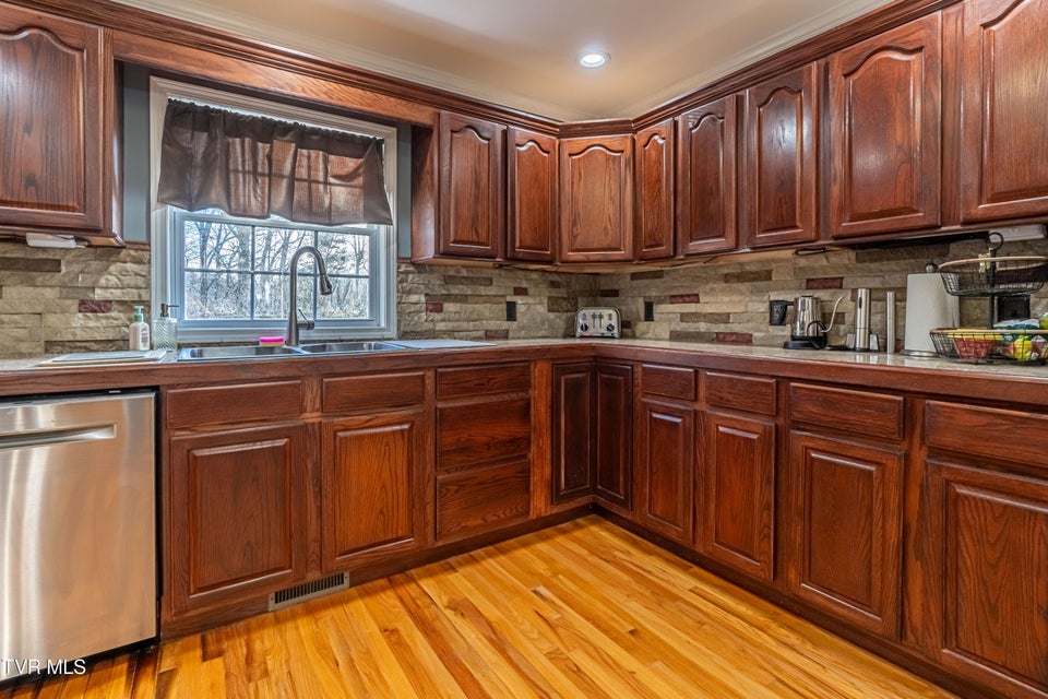 Photo #31: 538 Gravely Road