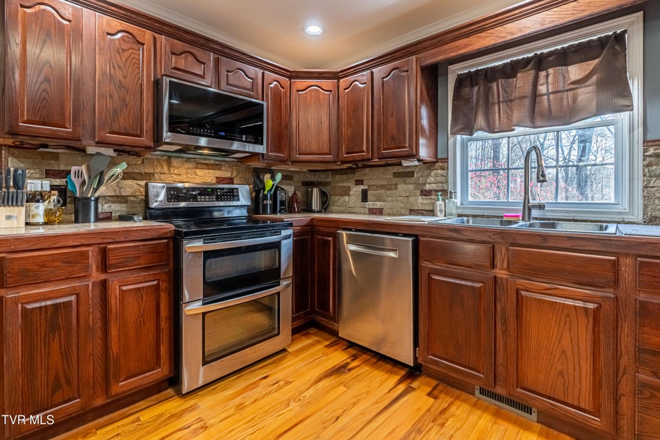 Photo #32: 538 Gravely Road