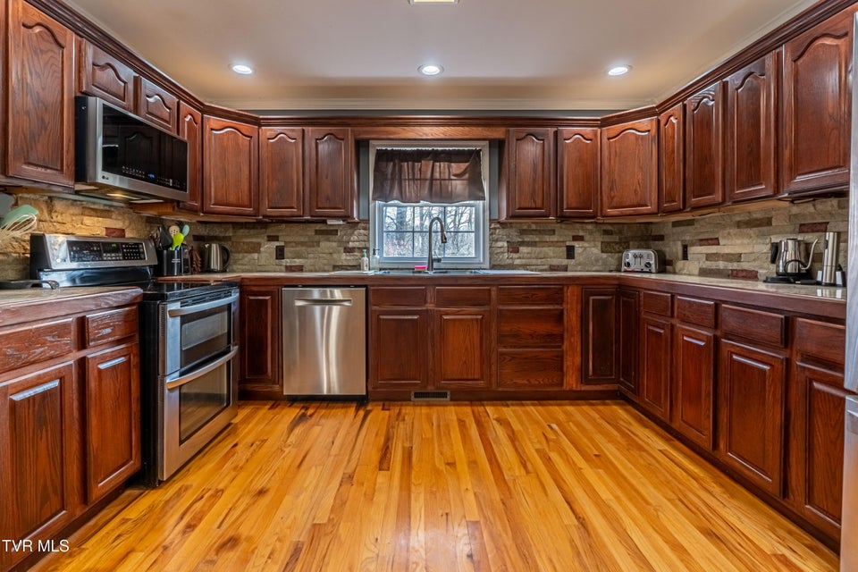 Photo #33: 538 Gravely Road