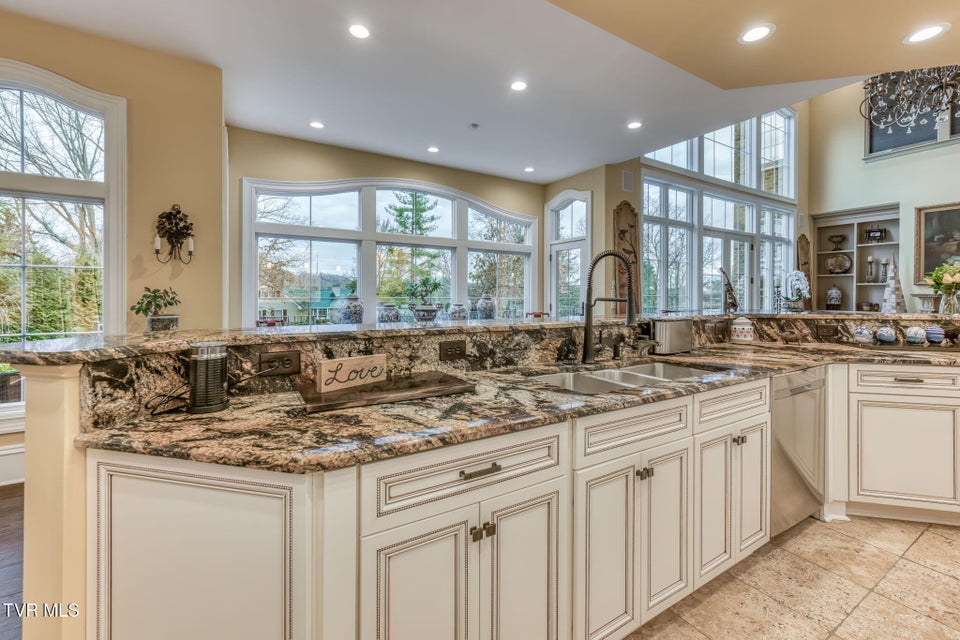 Photo #34: 1128 Mountain Vista Pvt Drive