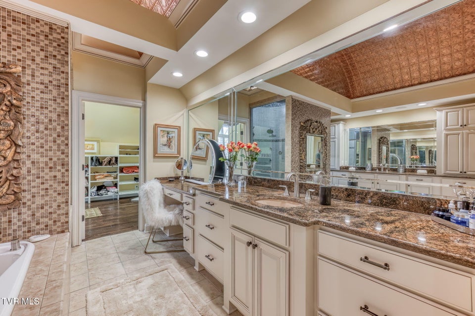 Photo #63: 1128 Mountain Vista Pvt Drive