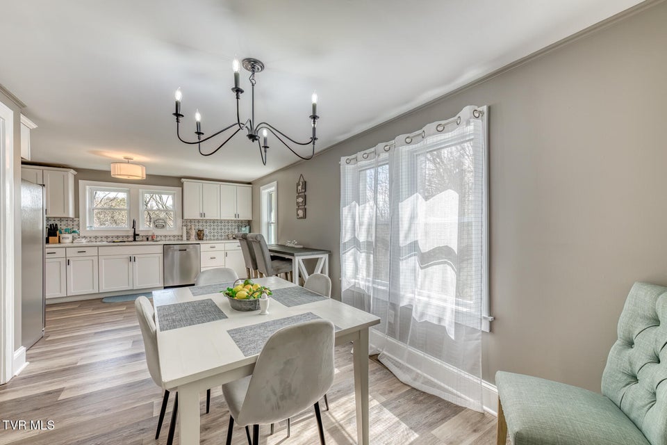 Photo #15: 176 Crescent Drive