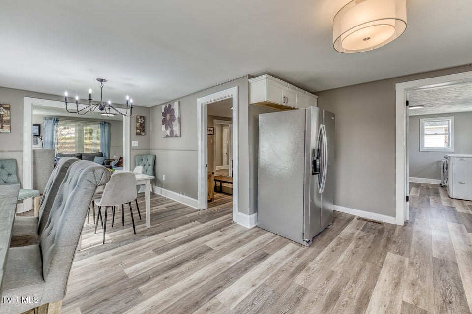 Photo #21: 176 Crescent Drive