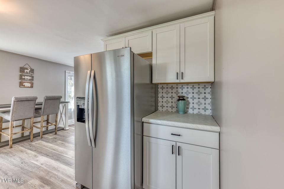 Photo #22: 176 Crescent Drive