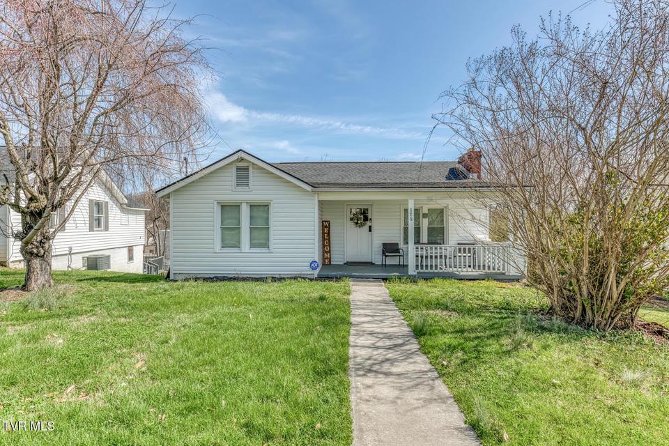 Photo #2: 176 Crescent Drive