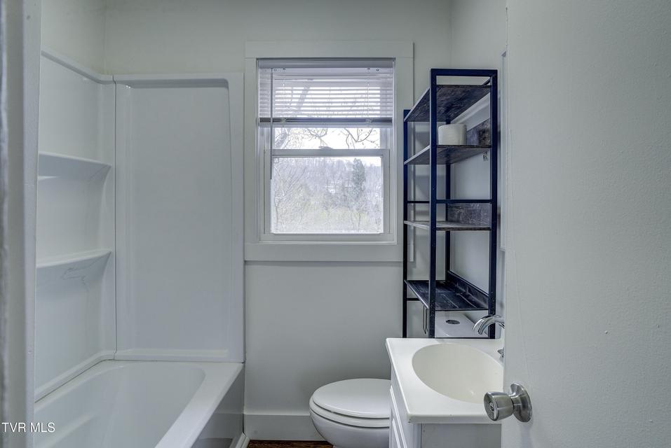 Photo #14: 2969 Ashley Street