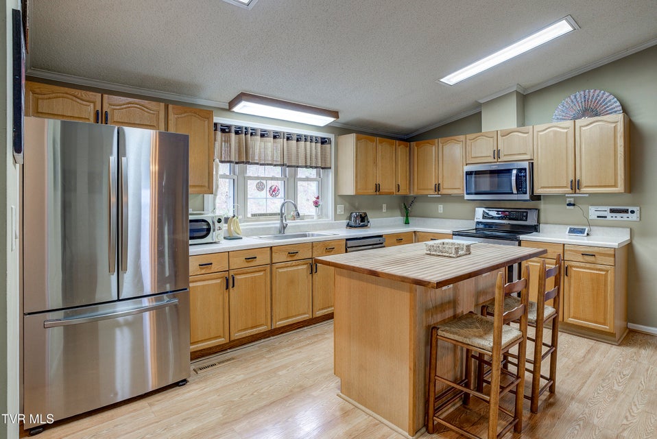 Photo #33: 958 Avery Branch Road