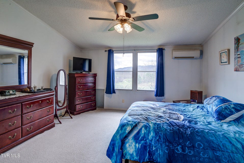 Photo #49: 958 Avery Branch Road