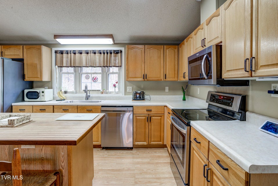 Photo #57: 958 Avery Branch Road