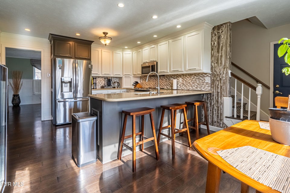 Photo #18: 20220 Colony Lane