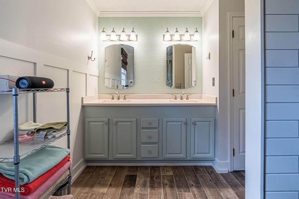 Photo #29: 20220 Colony Lane