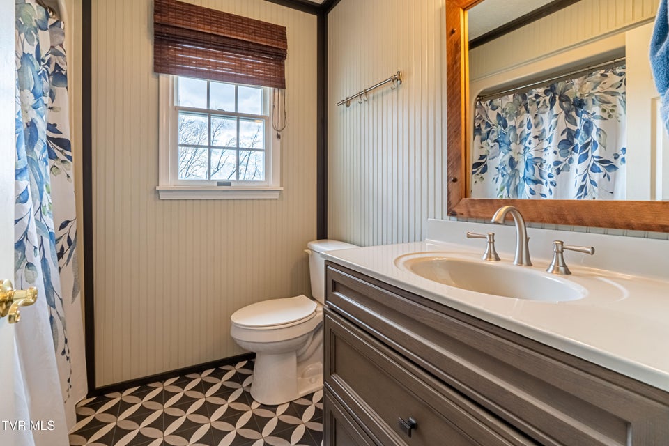 Photo #38: 20220 Colony Lane