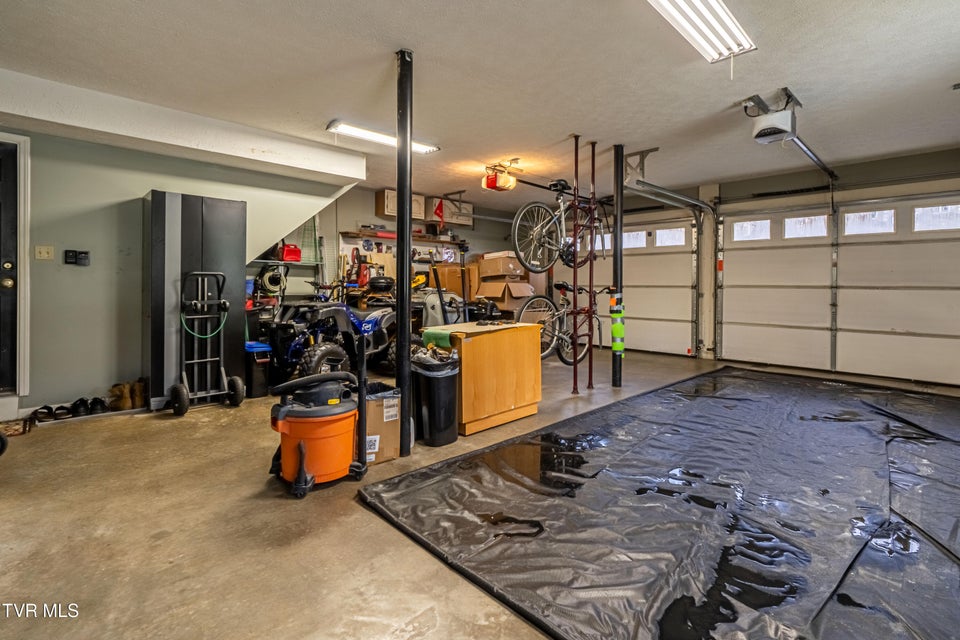 Photo #61: 20220 Colony Lane