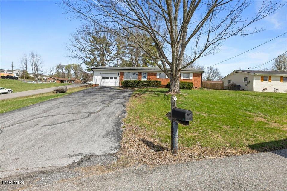 Photo #5: 208 Lynfield Road