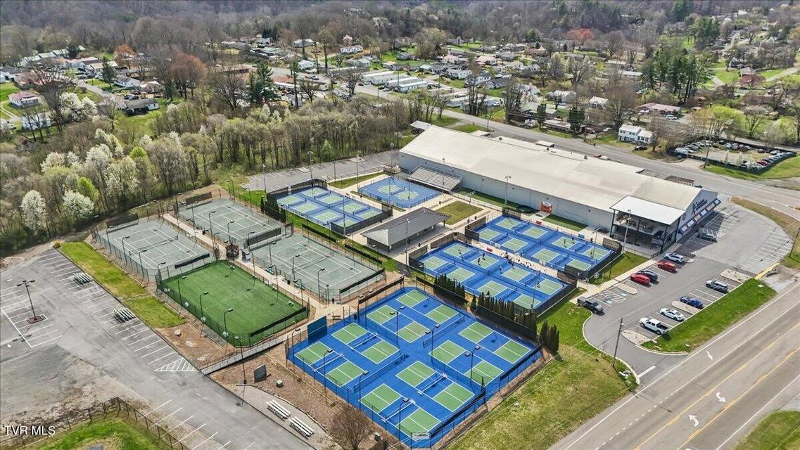 Photo #28: 208 Lynfield Road