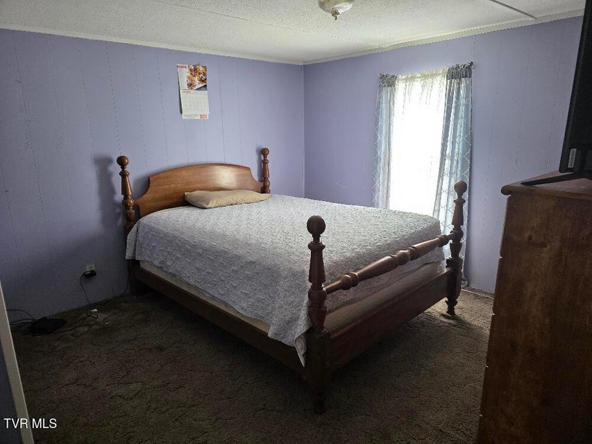 Photo #11: 549 Peoples Road