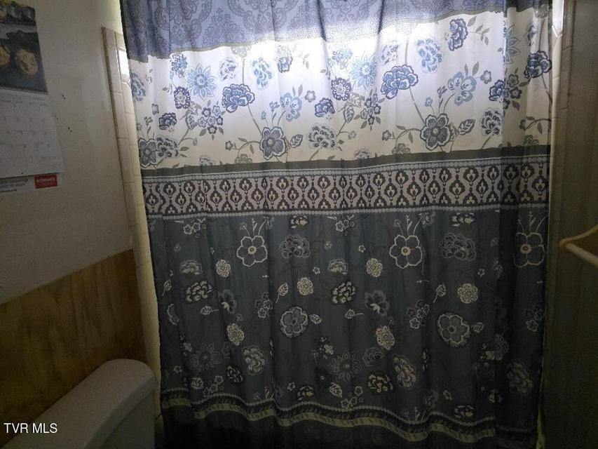 Photo #13: 549 Peoples Road