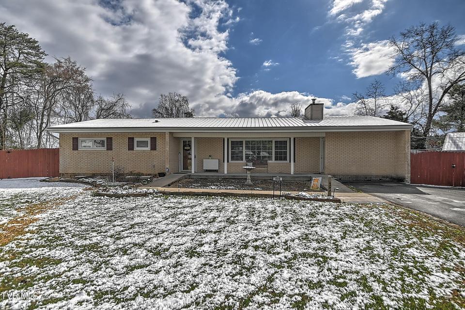 Photo #6: 406 Circle Heights Drive