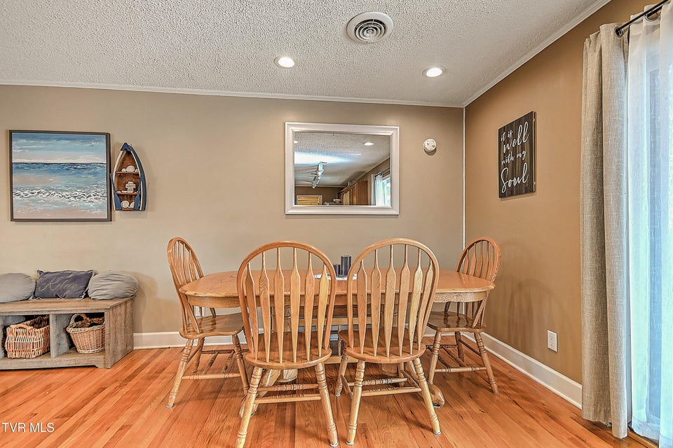 Photo #13: 406 Circle Heights Drive