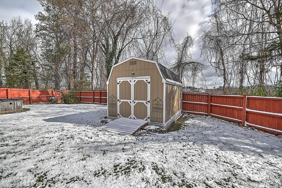 Photo #44: 406 Circle Heights Drive