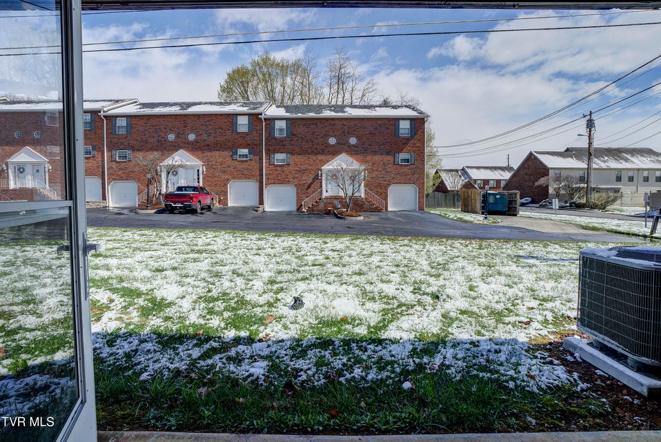 Photo #34: 204 Mountain View Road