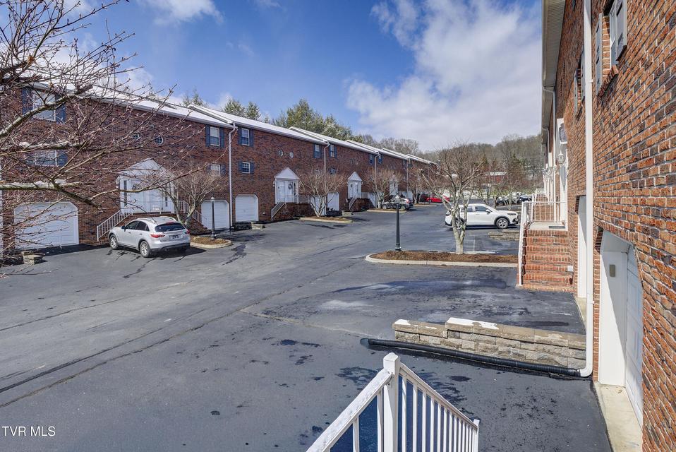 Photo #36: 204 Mountain View Road