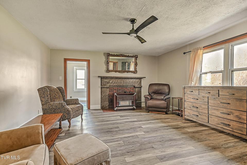 Photo #12: 4855 Bloomingdale Road