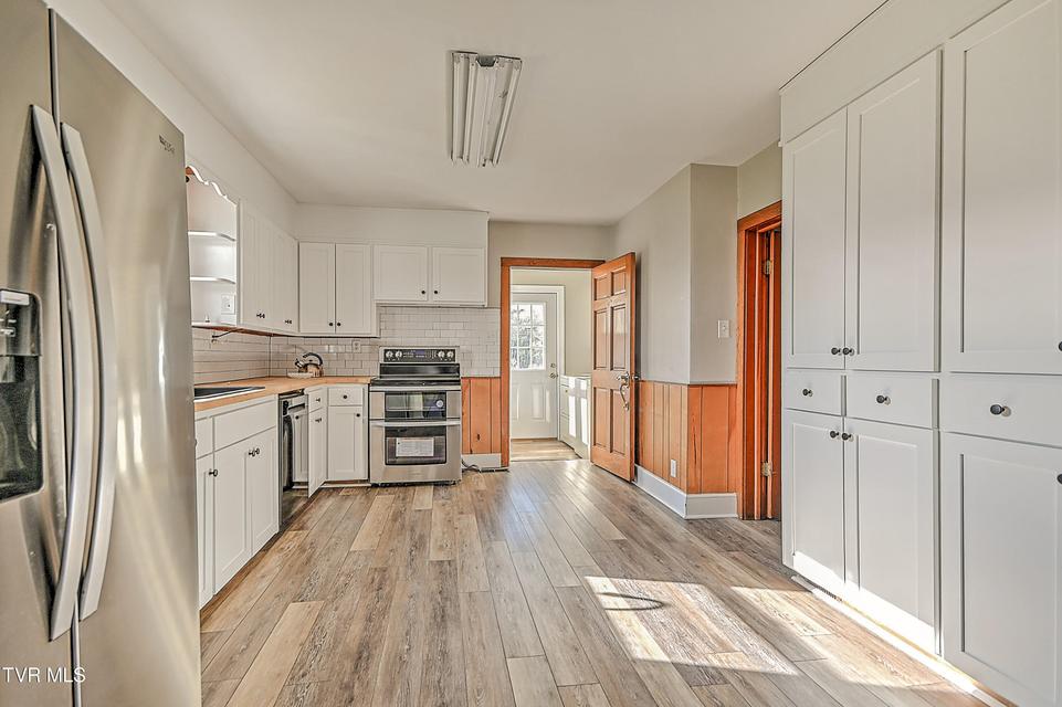 Photo #7: 4855 Bloomingdale Road