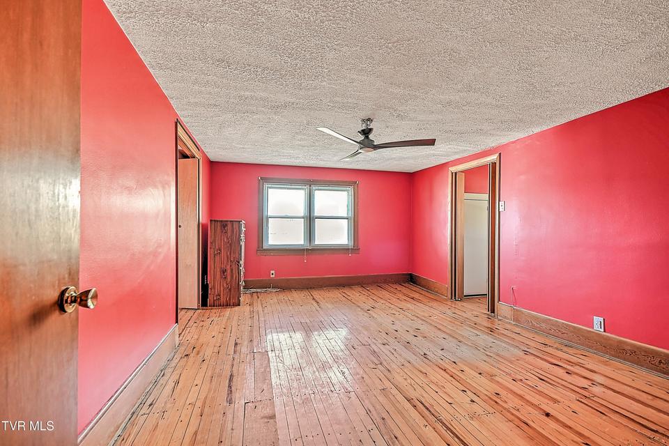 Photo #28: 4855 Bloomingdale Road